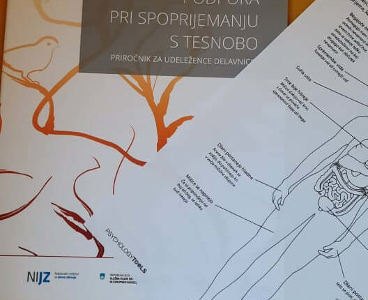 Spoprijemanje s tesnobo in sprejemanje lastnih čustev