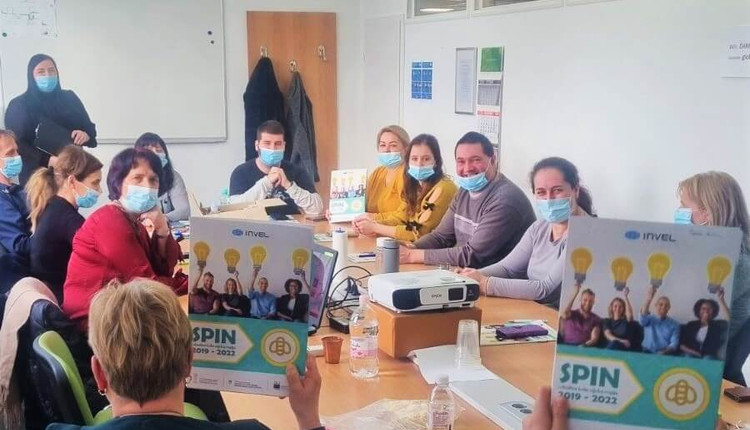 SPIN usposabljanja za večjo konkurenčnost na trgu dela, december 2021