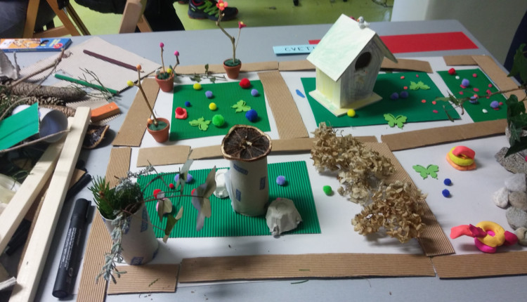 Postavimo svoj vrtiček - družabni kotiček